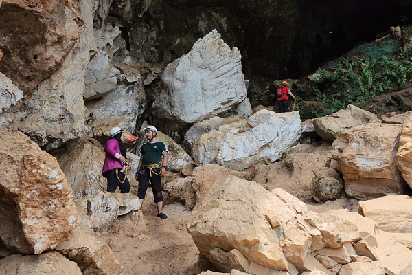 caving adventure Selangor
